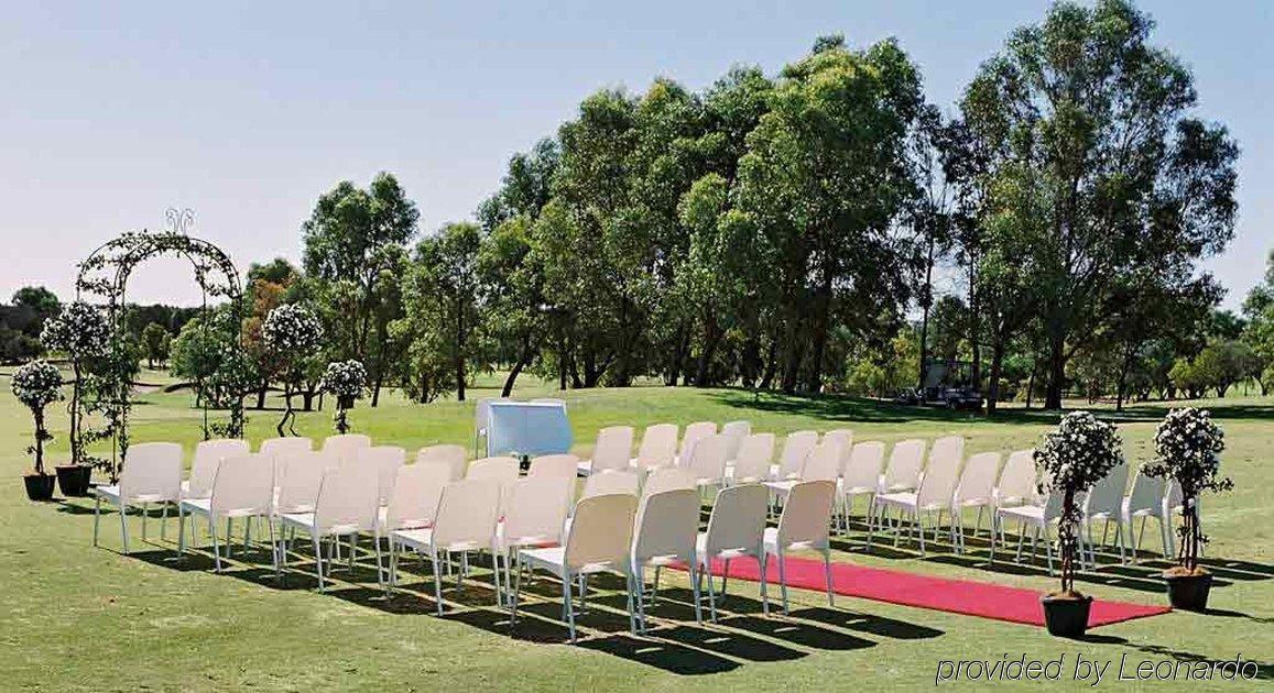 Mercure Bunbury Sanctuary Golf Resort Экстерьер фото