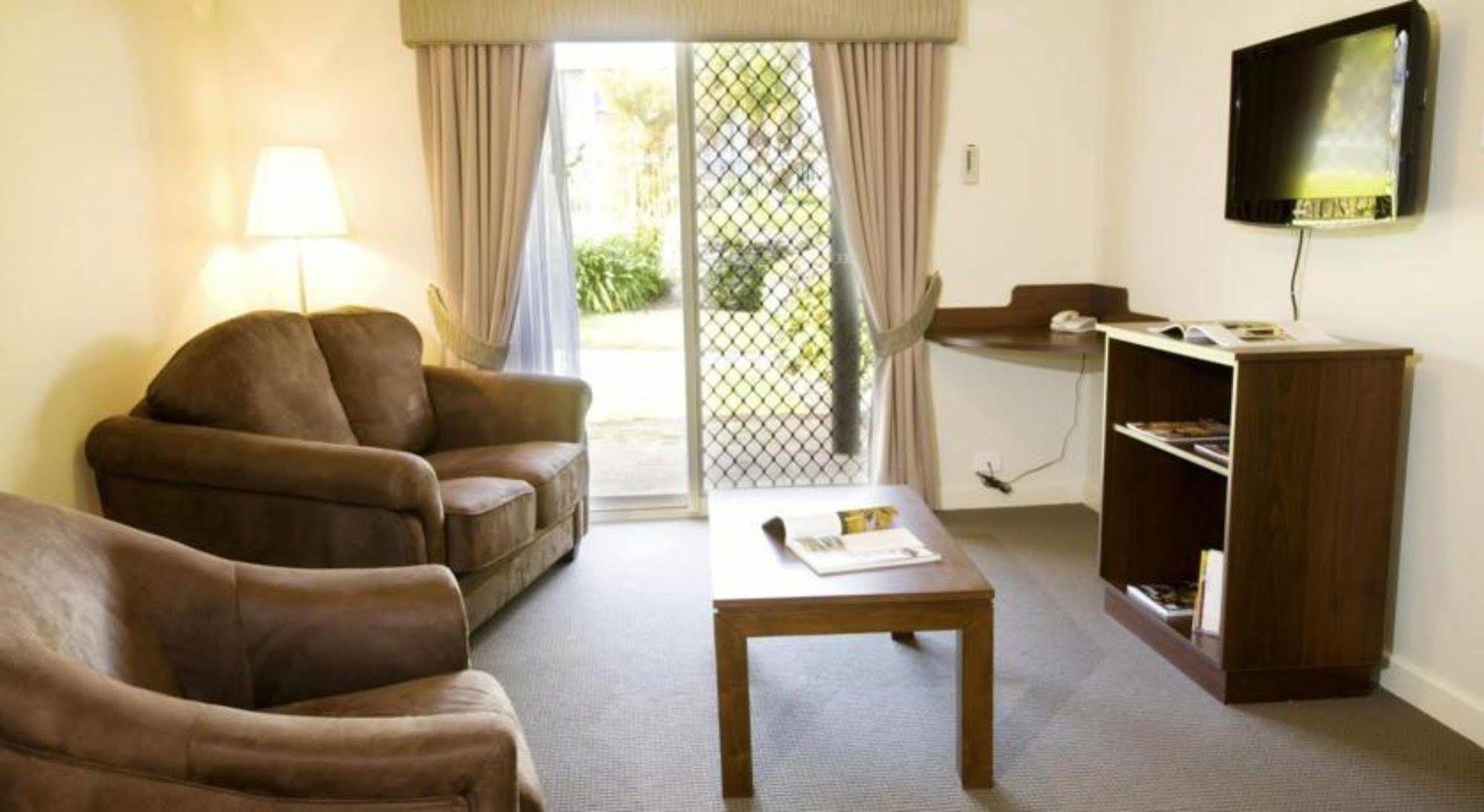 Mercure Bunbury Sanctuary Golf Resort Экстерьер фото