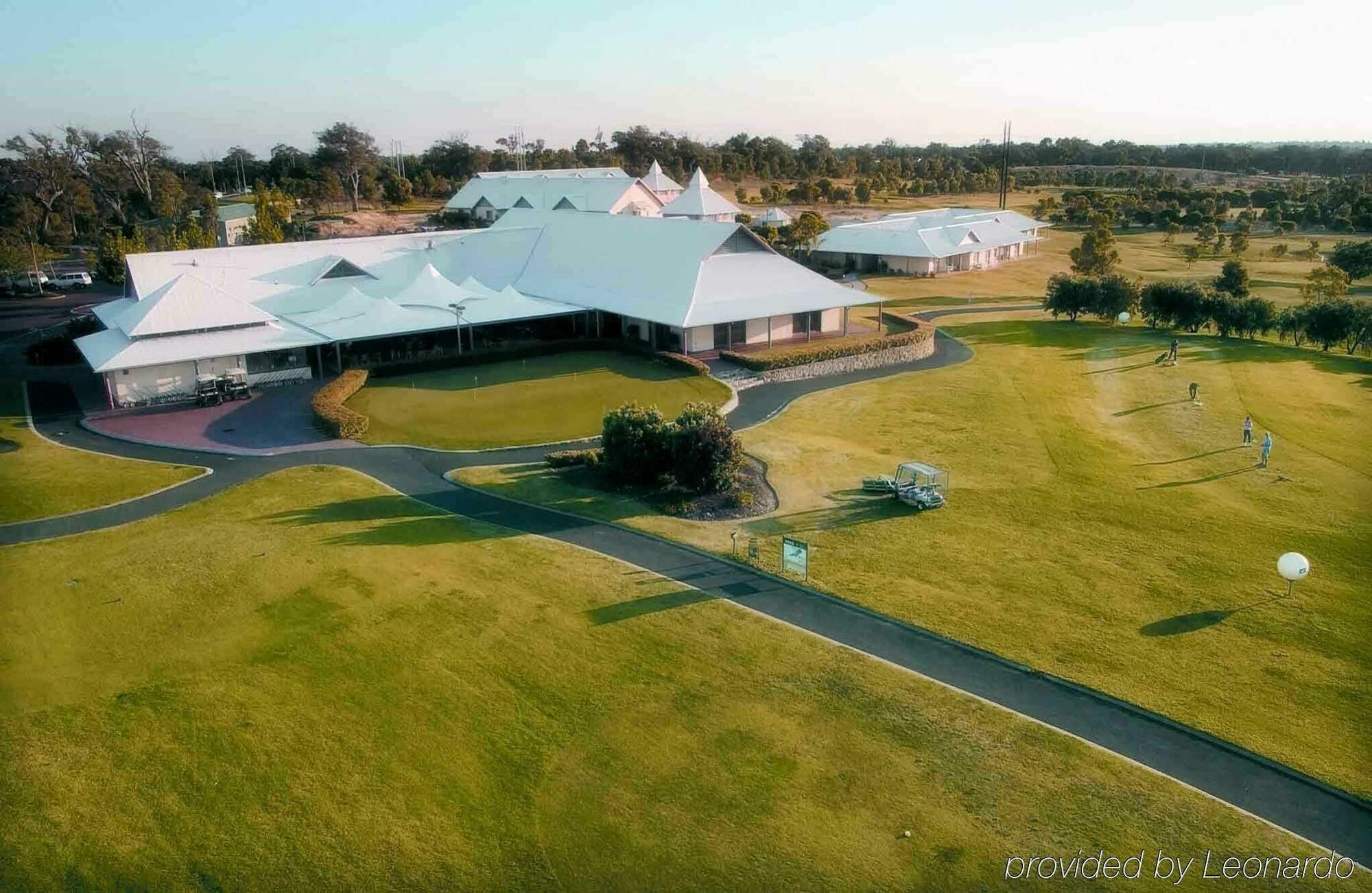 Mercure Bunbury Sanctuary Golf Resort Экстерьер фото